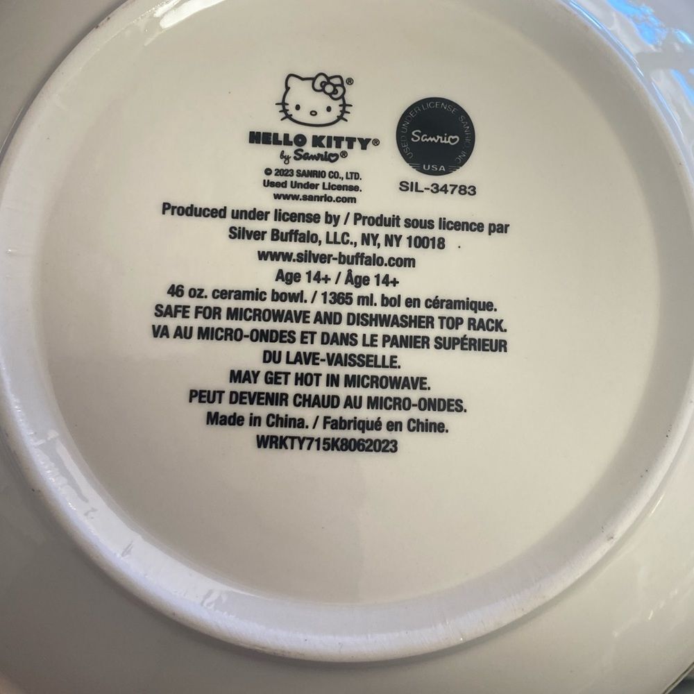 Hello Kitty Ceramic Bowls - Picture 3 of 3
